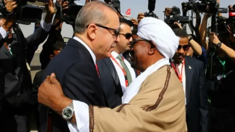 تقرير: النظام الجديد في السودان سيلغي اتفاقيات جزيرة سواكن والتعاون الاستخباري مع تركيا