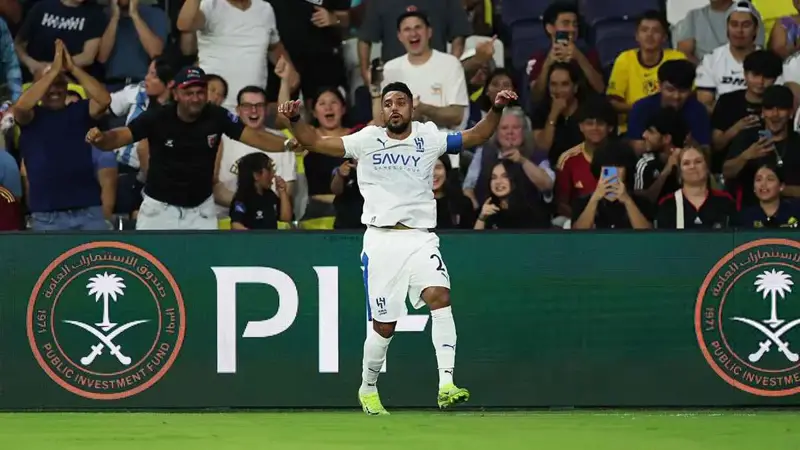 قبل مواجهة مانشستر سيتي.. الهلال يصدم جمهوره بشأن إصابة سالم الدوسري
