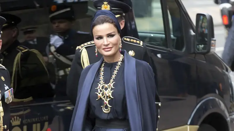 الشيخة موزة المسند تثير غضب الخليجيين بحديثها عن واقعة في اليمن (فيديو)