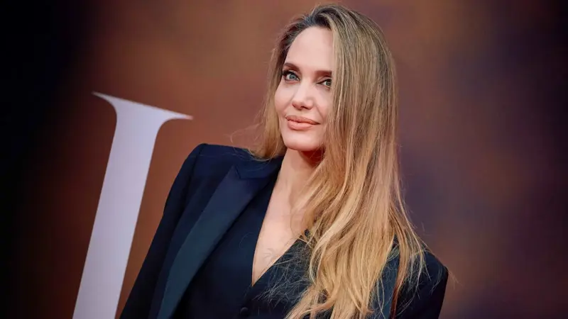 أنجلينا جولي تستعد لبيع منزلها تمهيدا لمغادرة لوس أنجلوس