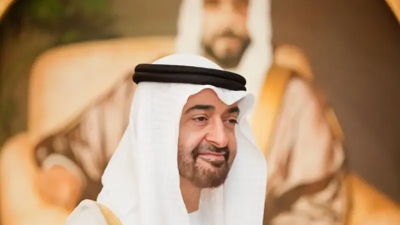 بالفيديو.. هكذا تعامل الشيخ محمد بن زايد مع مسن هنأه بالعيد