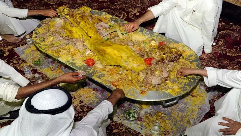 أشهر أطباء القلب في السعودية ينصح مواطنيه بترك عادة كرم شهيرة