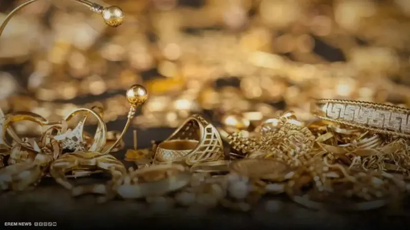"مغارة بغداد".. اكتشاف خزنة غامضة مليئة بالذهب والدولارات