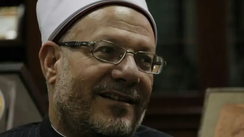 مفتي مصر لـ "إرم نيوز": قمر صناعي "إسلامي" لرصد الأهلّة قريبًا