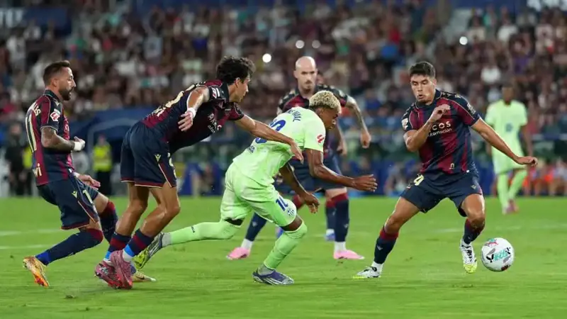 ليس لامين يامال.. من هو منقذ برشلونة أمام ليفانتي؟