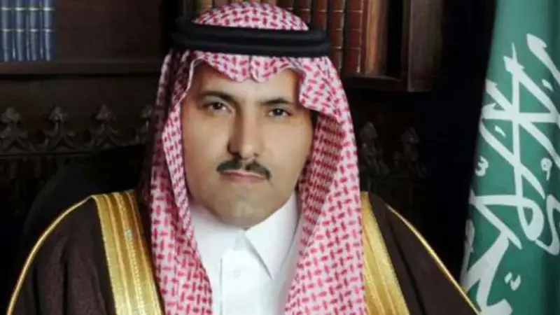 وصول السفير السعودي لدى اليمن إلى عدن (صور وفيديو)