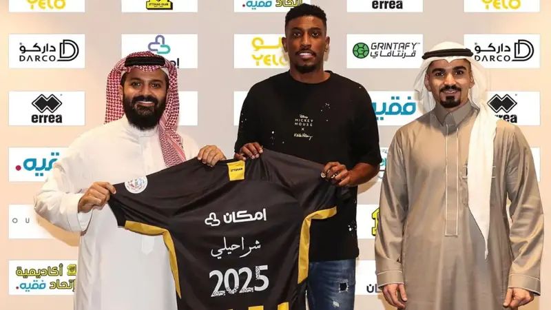 محاولات الوساطة فشلت.. الشباب يشكو نادي الاتحاد وأحمد شراحيلي