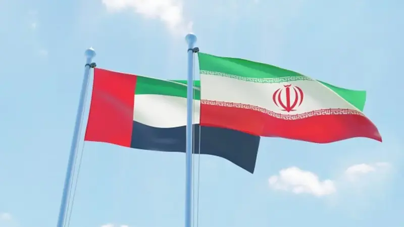 الإمارات تهنئ إيران بيومها الوطني