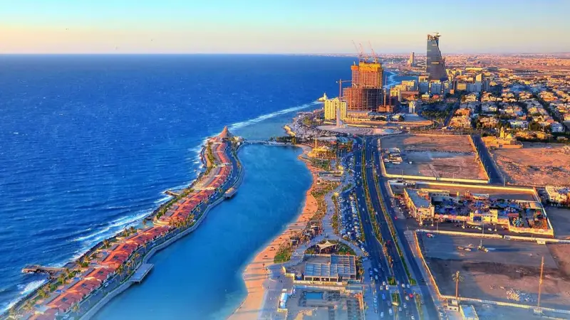 السعودية تنشئ هيئة جديدة لتطوير 4 محافظات مطلة على البحر الأحمر