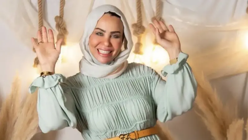 شمس الأسطورة ترد على أنباء "خلعها الحجاب"