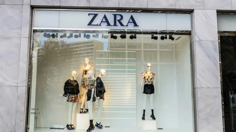 إجبار "زارا" على حذف صور عارضتين من موقعها.. ما السبب؟