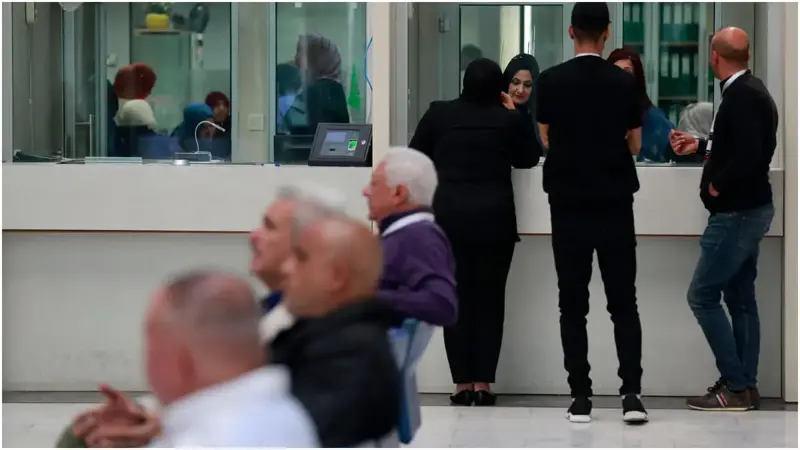 العراق يعلن الاتفاق مع تركيا على ترتيبات مصرفية

