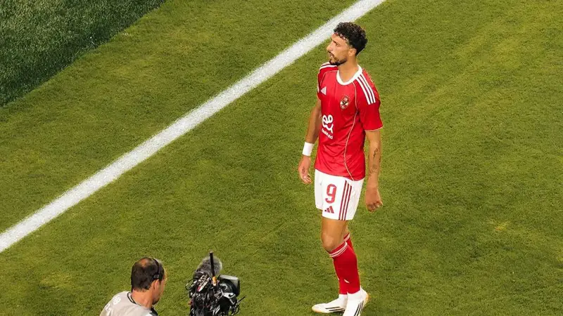 اعتذاره مرفوض ولا يناسب الأهلي.. سيد عبد الحفيظ يصدم وسام أبو علي