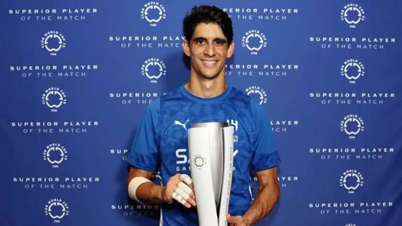 الهلال يعثر على "خليفة" ياسين بونو