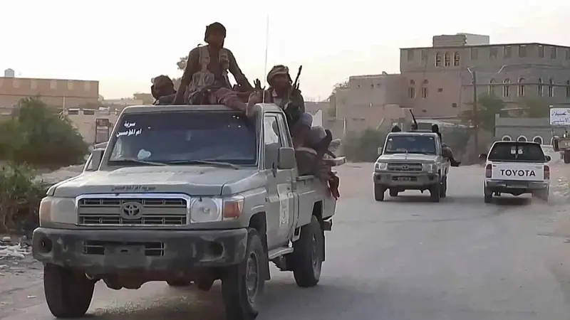 مقتل صحفي وجرح عدد من الجنود خلال حملة ضد "القاعدة" في اليمن