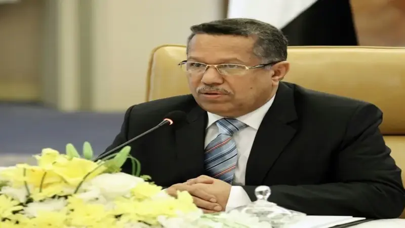 رئيس وزراء اليمن ومحافظ عدن يتعهدان بتزويد محطات الكهرباء بالوقود