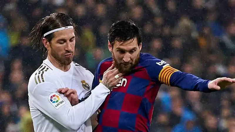 كلاسيكو جديد.. ميسي يصطدم بـ "سيرجيو راموس"