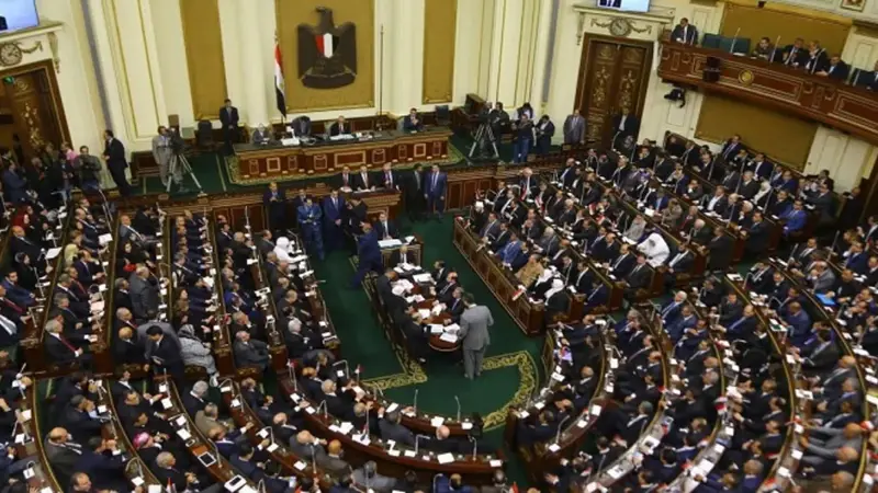  البرلمان المصري يوافق على تعديل قانون التظاهر