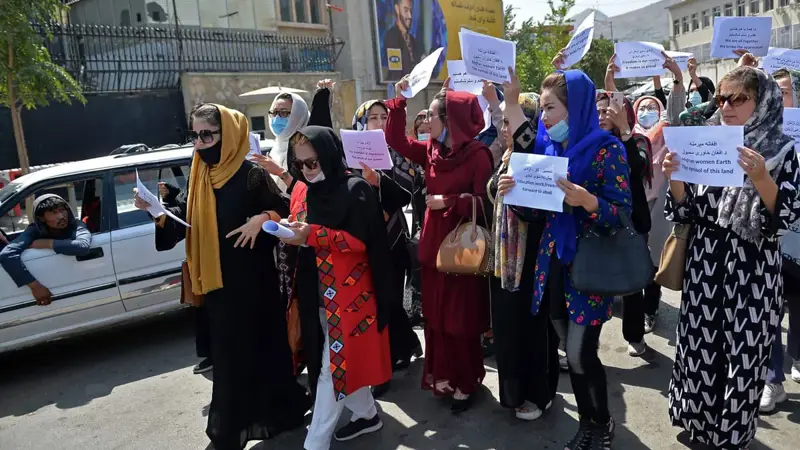 الأمم المتحدة تنتقد إقصاء المرأة وغياب التنوع عن حكومة طالبان