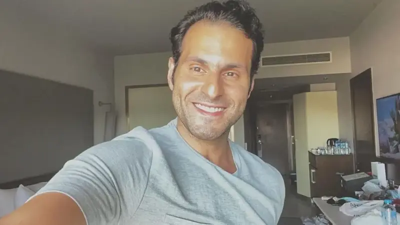 بعد خروجه من السجن.. علي كاكولي يعود للتمثيل بعمل مع لولوة عبدالسلام