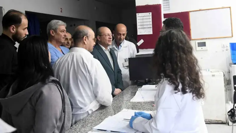 ما حقيقة انشقاق وزير الصحة السوري ولجوئه إلى الأردن؟