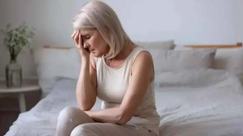 بعد انقطاع الطمث.. هذه الفاكهة قد تعزز صحة القلب لدى النساء