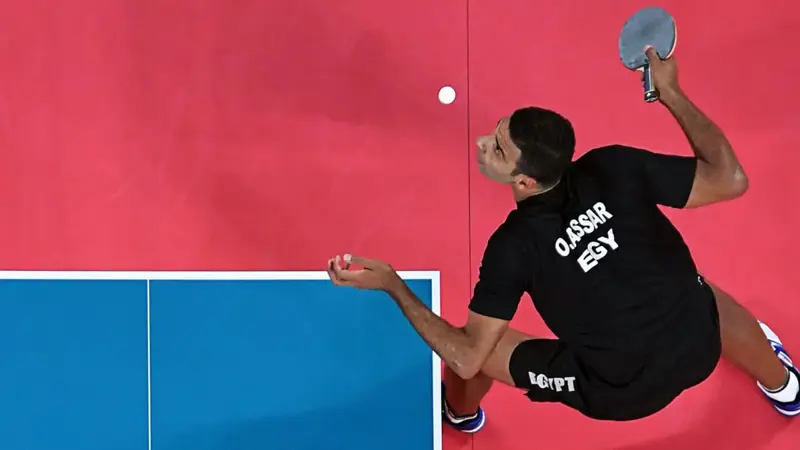 عمر عصر يسقط أمام بطل الصين ما لونغ في ربع نهائي تنس الطاولة ويودع أولمبياد طوكيو