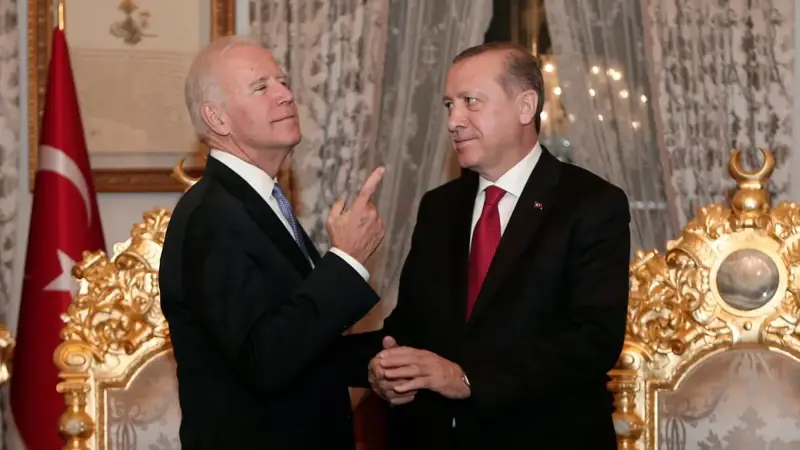 هآرتس: أردوغان يترقب بقلق بالغ كيفية إدارة بايدن لملفات خلافية بين أنقرة وواشنطن