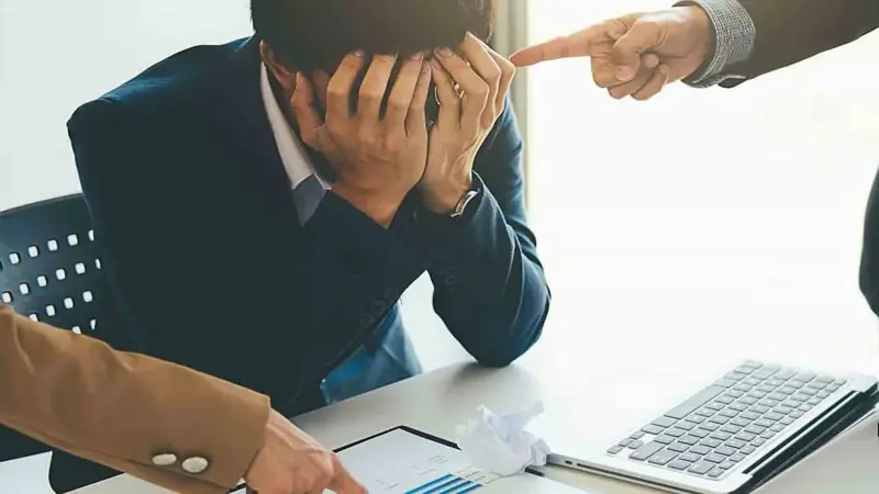 لماذا لا يتعلم بعض الناس من أخطائهم؟