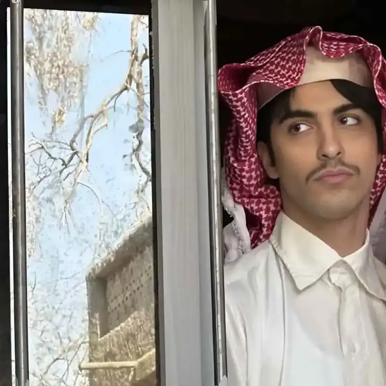 من الفنان عادل العتيبي؟ معلومات عن نجم "طاش ما طاش" | فوشيا