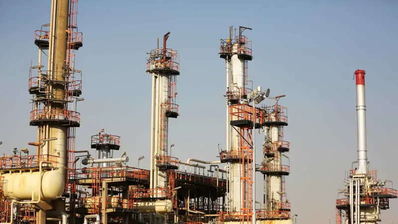 هل دخل الصراع الإسرائيلي الإيراني مرحلة استهداف منشآت الطاقة؟ | إرم بزنس